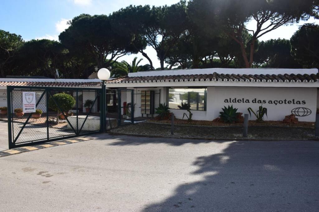 Buganvilia Apartment Praia Da Falesia البوفيرا المظهر الخارجي الصورة